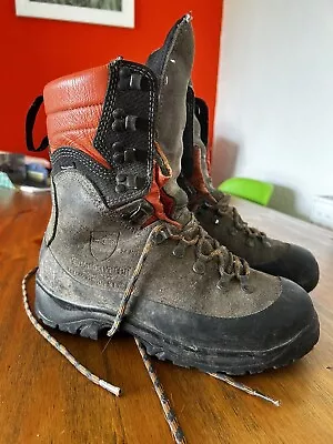 £30 • Buy Husqvarna Chainsaw Boots Size 6