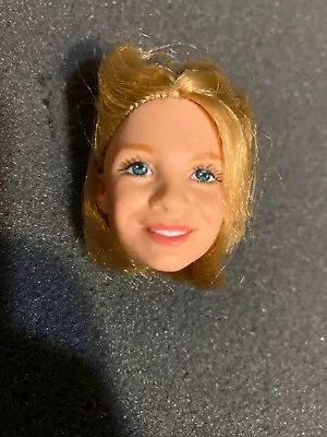  Mary Kate And Ashley Olsen Twins Dolls HEAD For 9-10  Custom Mattel • $6.99