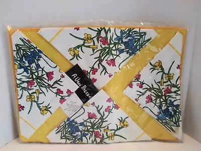 Vintage Vera Neumann Napkin & Placemat 8 Piece Set Floral NOS NEW NIP • $59.99