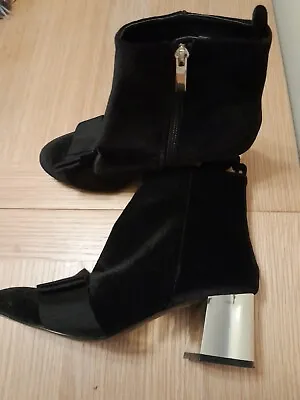 Miss KG Boots Size 5 • £10