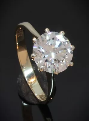 9 Carat Yellow Gold Large Cubic Zirconia Solitaire Ring Size K (80.24.210) • £113