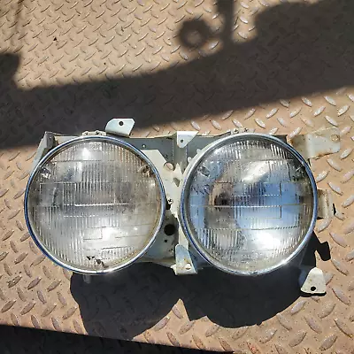 1972- 1985 Mercedes Benz R107 450SL 350SL 380SL Right Side Headlight Assembly. • $85