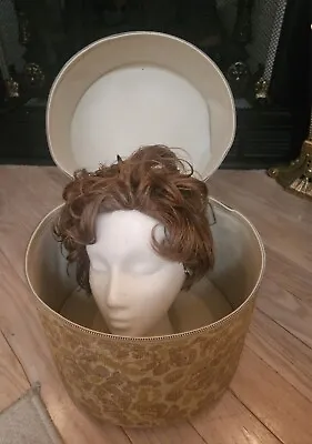 Vintage ELEM 1960s Hat/Wig Box With Wig!  • $9.99