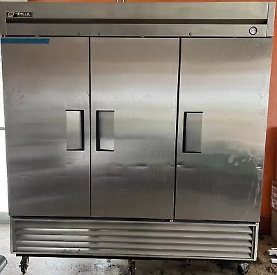 True T 72 Castor Swing 3 Door Commercial Refrigerator 7 Shelves Working • $3749