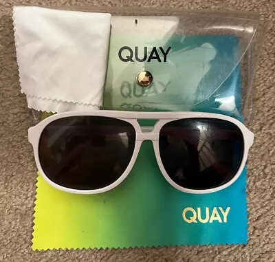 QUAY White Square Sunglasses With Cute Cleaning Cloths • $29