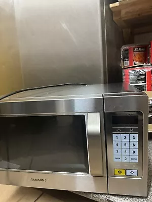 Samsung Commercial Microwave 1089 • £70