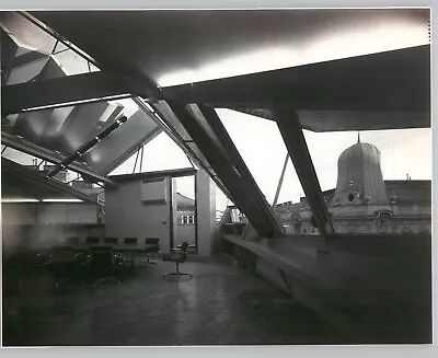 SLEEK Office Building Interior ARCHITECTURE AWARDS Vintage 1993 Press Photo • $35