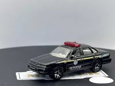 Matchbox Ford Crown Victoria  Metropolis  (2006 Superman 5 Pack Exclusive) • $12.95