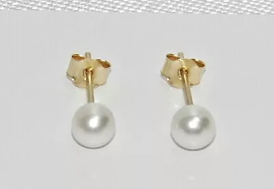 9ct Gold 4mm Pearl Ladies Stud Earrings - UK Made - Gift Boxed • £17.95