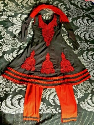 $31.45 • Buy (22 ) 4yrs Girls Indian Dress Salwar Red Embroidery Black Pant Scarf Traditional
