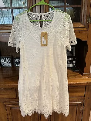 Andree By Unit NWT Small White Detailed Lace Short Sleeved Lined Dress  • $22