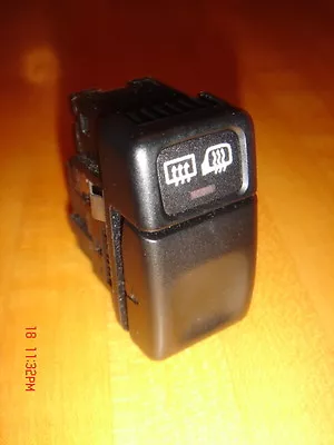 OEM ALPS Heated Rear Window And Mirror Switch For Late Volvo 850 • $2.50