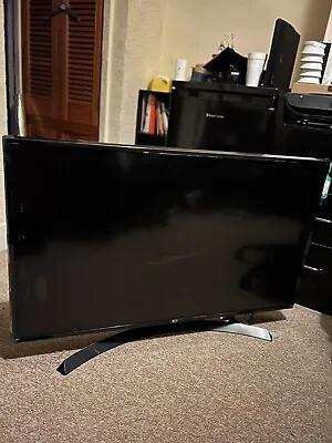 LG UQ91 43  4K Smart UHD TV - Black • £150
