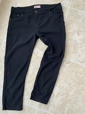 Black Jeans With Slight Stretch By 24/7 In Size 18 • £7