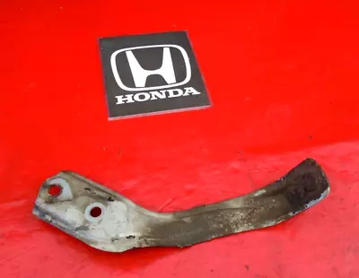 96-00 Honda Civic Ex Exhaust Manifold Headers Down Pipe Bracket Mount D16y7 Oem • $30