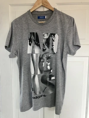 £14 • Buy Adidas Original Female Print Mens T Shirt 2012 Size M Grey Good Condition