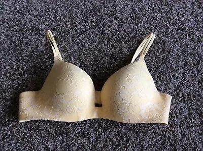 Victoria Secret 36C Angels Secret Embrace Push Up Spring Yellow VGUC • $16.99