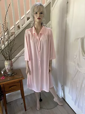 Vintage 70s Vanity Fair~Pretty Pink House Coat Robe Lace Accents M 3/4 Slv MINT • $15.50