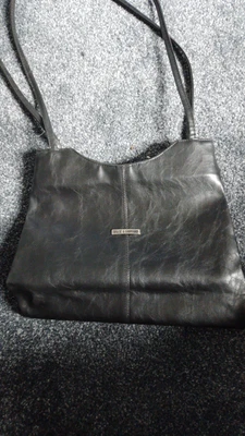 £15 • Buy Dolce Gabbana Black Leather Bag