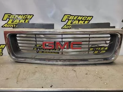 Grille GMC Emblem Fits 98-05 BLAZER S10/JIMMY S15 944119 • $45