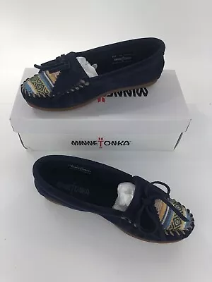 Minnetonka Womens Moccasins Size 5.5 Kilty Navy Aztec Suede Leather  Shoes • $42.46