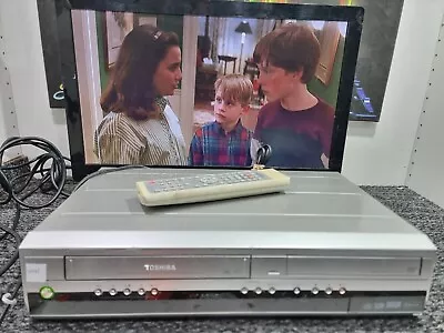 £75.99 • Buy H1585 Toshiba D-VR16-S-TB VHS DVD Recorder & Remote Copy VHS To DVD Combi DVR16