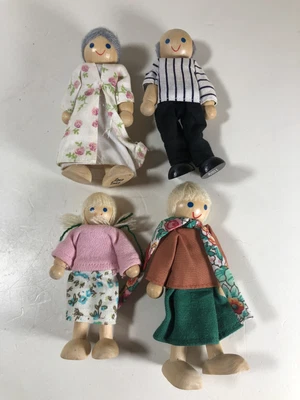 $18.99 • Buy Melissa & Doug Ryan’s Room Posable Wooden Dolls Figures Lot Of 4 For Dollhouse