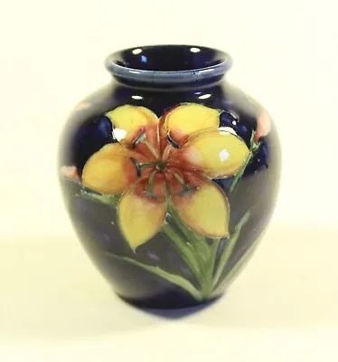  WILLIAM MOORCROFT FREESIA Cobalt Blue ArtT Pottery Vase England 4'' • $879.99