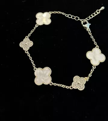 Van Cleef  & Arpels Inspired Bracelet White And Gold Plated • $38