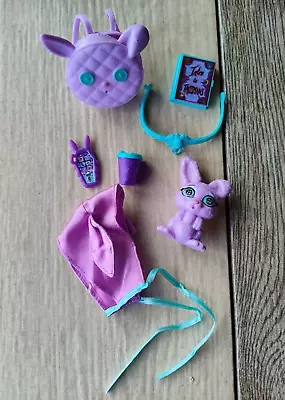 Monster High G3 Creepover Party Outfit Twyla Doll PET HAT DRINK BELT BOOK LOT • $6.99