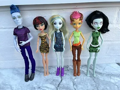 We Are Monster High STUDENT DISEMBODY COUNCIL Doll 5 Pack EXCLUSIVE • $86.97