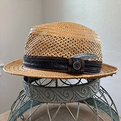 Hats In The Belfry Fedora Men’s M 100% Toyo Straw Tan Brown Metal Feather VGC • $24.99