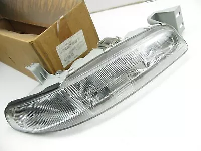 NEW GENUINE OEM MAZDA Right Passengers Headlight Head Lamp 1993-1997 Mazda 626 • $119.95