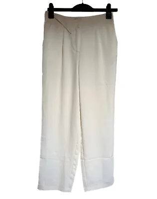 Karen Millen Cream Trousers Size UK 10 • £18.99