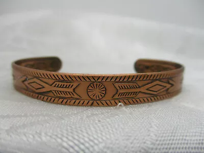 VINTAGE ESTATE JEWELRY OLD SOUTHWESTERN SOLID COPPER W Co CUFF BRACELET ARROWS • $28