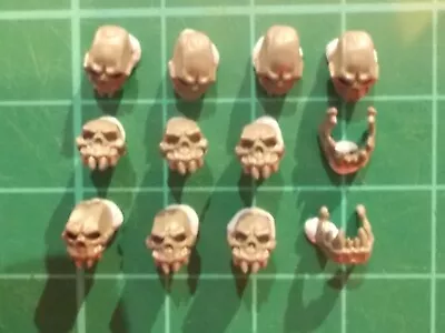 Warhammer 40K - 10 Ork Skulls With 2 Jaws Base Decor - 40k Bits • £1.50