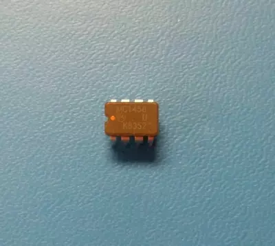 (1 PC) MC1458U MOT DUAL OP-AMP 6000uV OFFSET-MAX 1.1MHz BAND WIDTH CDIP8 • $5.95