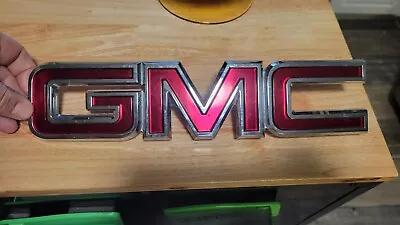 GMC Grille Plastic Emblem  SIERRA  ACADIA Part # 22761717 • $20