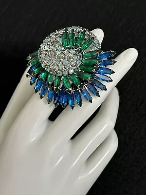 Vintage Gorgeous Blue Green Rhinestone Glass Crystal Juliana Flower Brooch Pin • $46