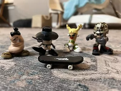 Tech Deck Skateboard Dudes Lot Of 4 And A Skateboard • $20