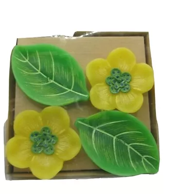 Bed Bath & Beyond Floating Candles Flower & Leaf Yellow & Green New Old Stock • $12.99