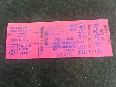 1972 New York Knicks Detroit Pistons Media Press Pass Ticket MSG UNCUT! 🏀 • $49.95