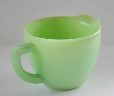 MCKEE Uranium Jadeite Green Measuring 2 Cup Pitcher GREAT BOTTOM SUNFLOWER • $69.50