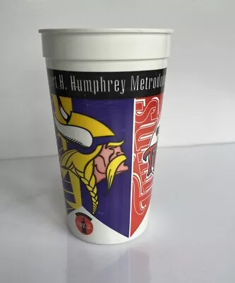 Hubert H. Humphrey Metrodome Souvenir Cup 32 Oz Twins Gophers Viking Coca Cola • $4.99