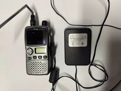 Icom IC-R3 Handheld Scanning Radio TV Ham Communications Receiver • $177.50