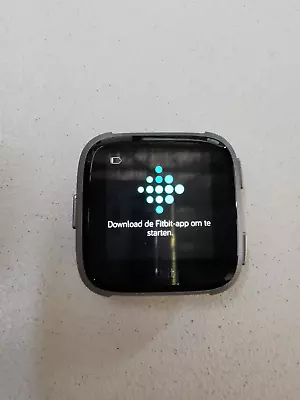 FITBIT VERSA SPECIAL EDITION SMARTWATCH - Good Working Condition • $79.99