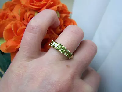 Gorgeous 9ct 9k Gold Peridot Dress Ring Size O 7 Not 18ct Or 14ct • £169.99