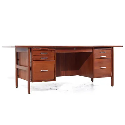 Standard Furniture Mid Century Walnut Executive Desk • $4595