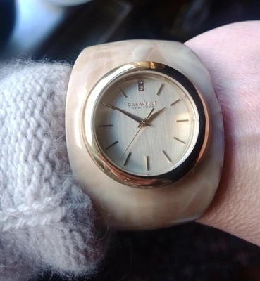 £24.99 • Buy Chunky Vintage Ladies Lucite Bangle Watch Bracelet Caravelle New York Working