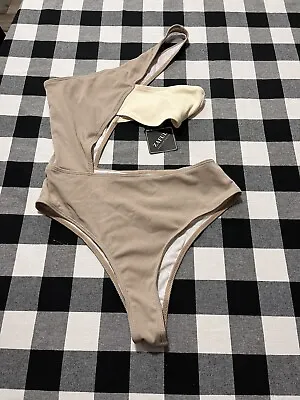 Womens Brown And Off White One Piece Cutout Swimsuit Size 6 NWT New ZAFUL • $16